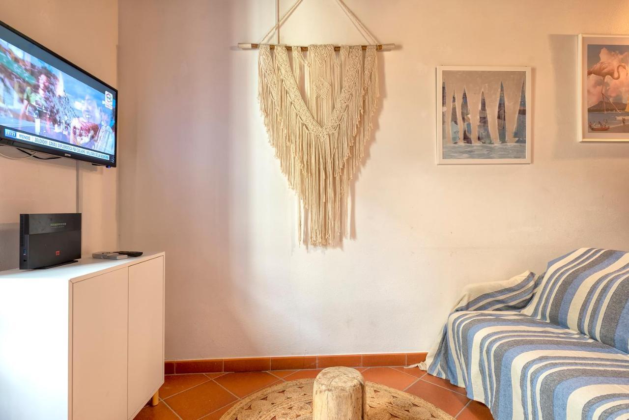 Chantal Apartment Альгеро Экстерьер фото