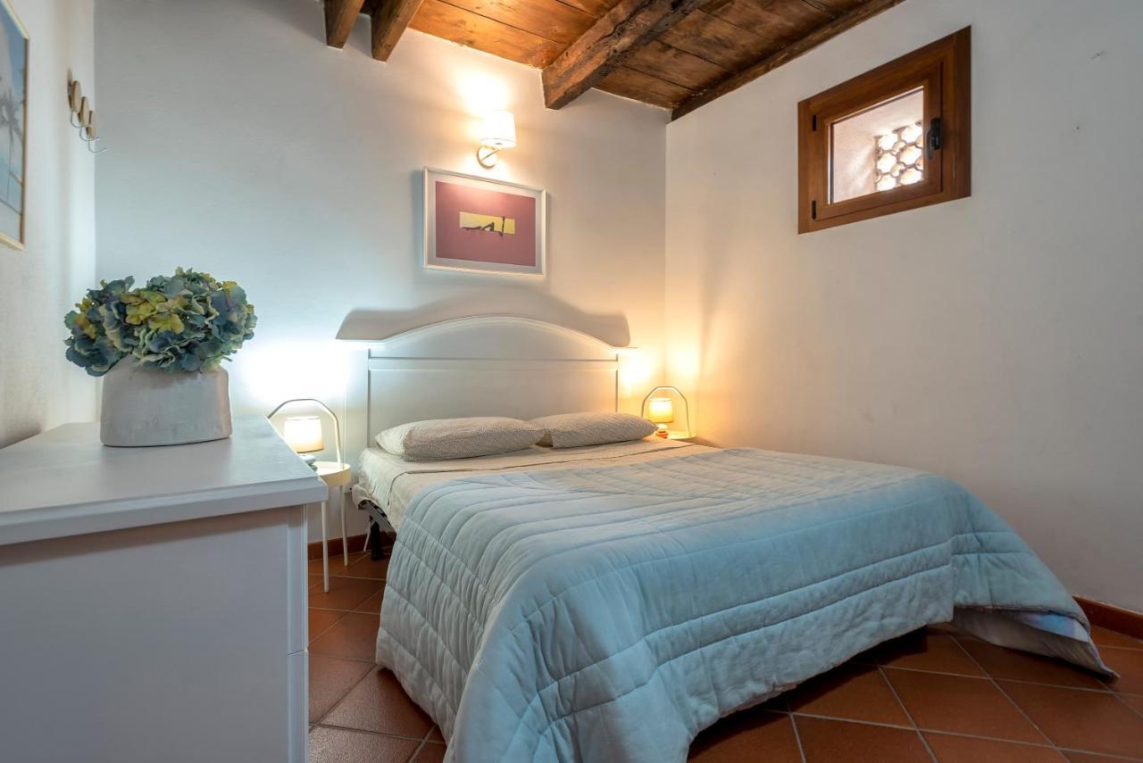Chantal Apartment Альгеро Экстерьер фото