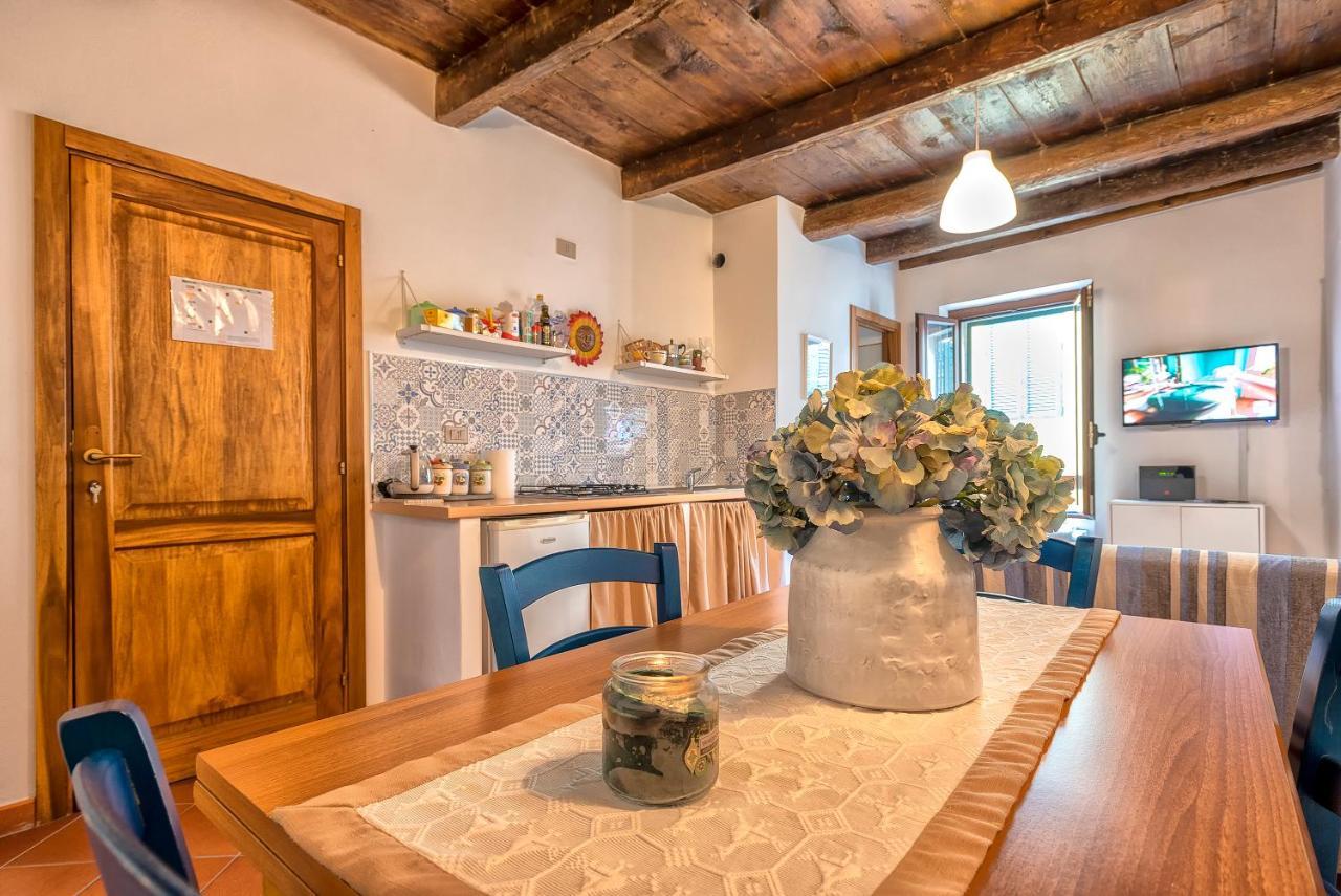 Chantal Apartment Альгеро Экстерьер фото